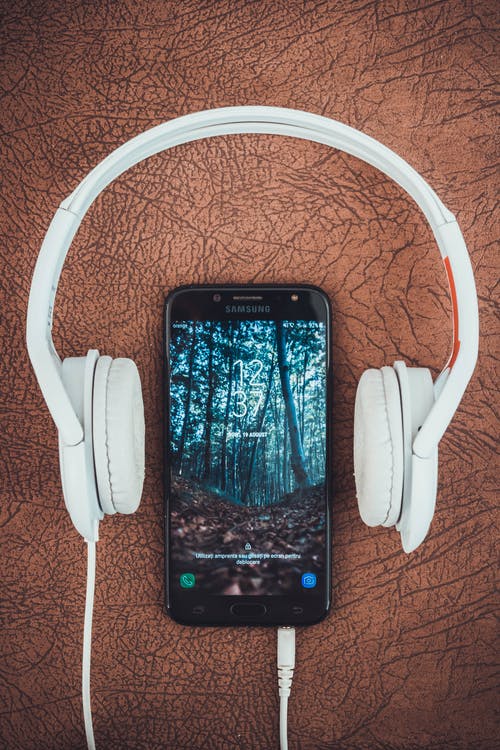 Headphones around an Android